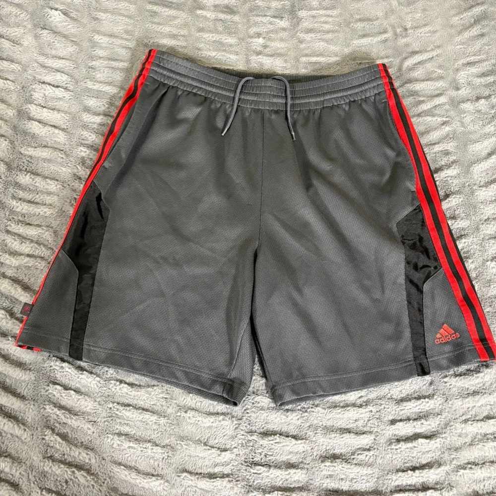Adidas Mens Basketball Shorts Gray Red Black Side Stripes ABL001 Size Medium